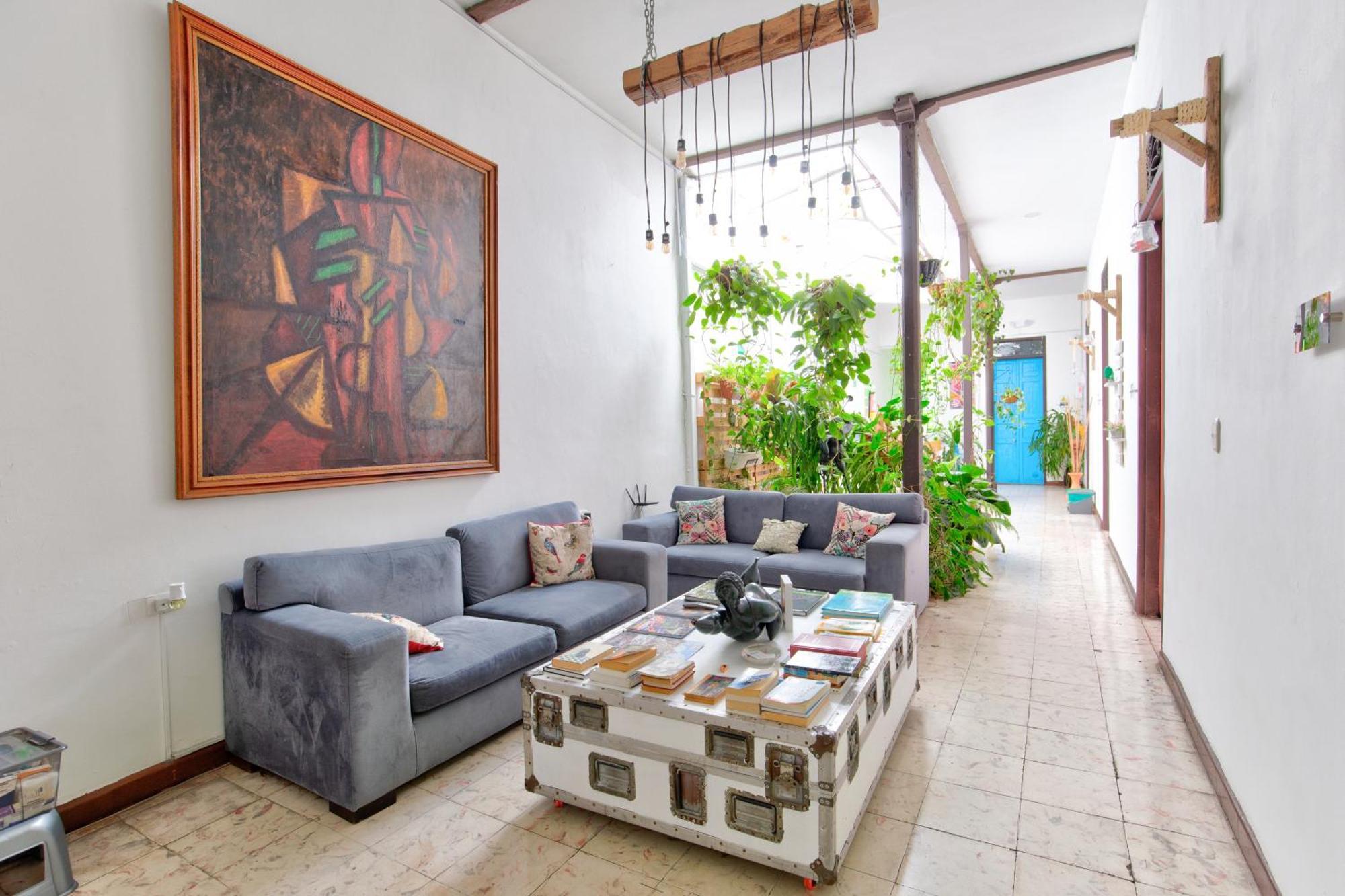 Casa Blanca San Antonio Hostal Boutique Cali Exterior photo